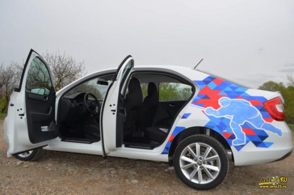 Тест-драйв Skoda Rapid Hockey Edition: весенний лед
